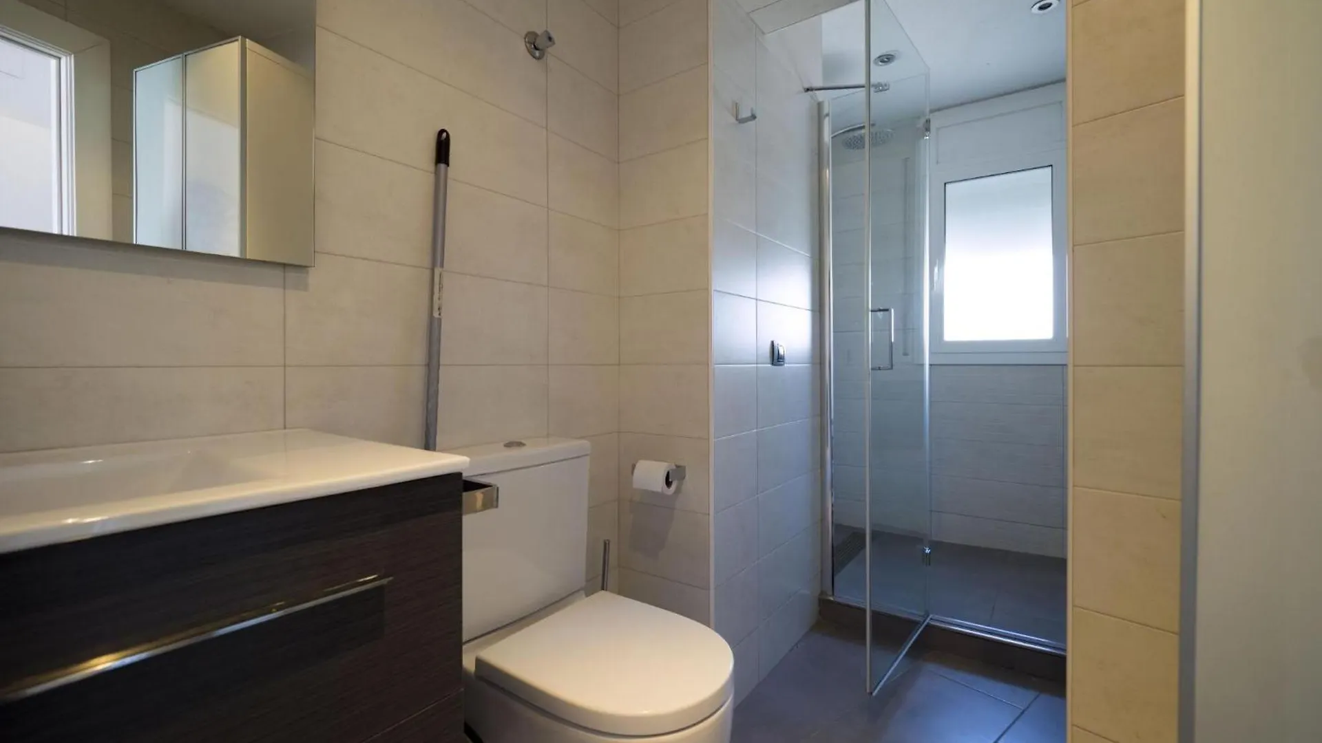 Apartment Erstaunliche Wohnung Direkt Am Meer In Roses Inmosantos Oasis B7