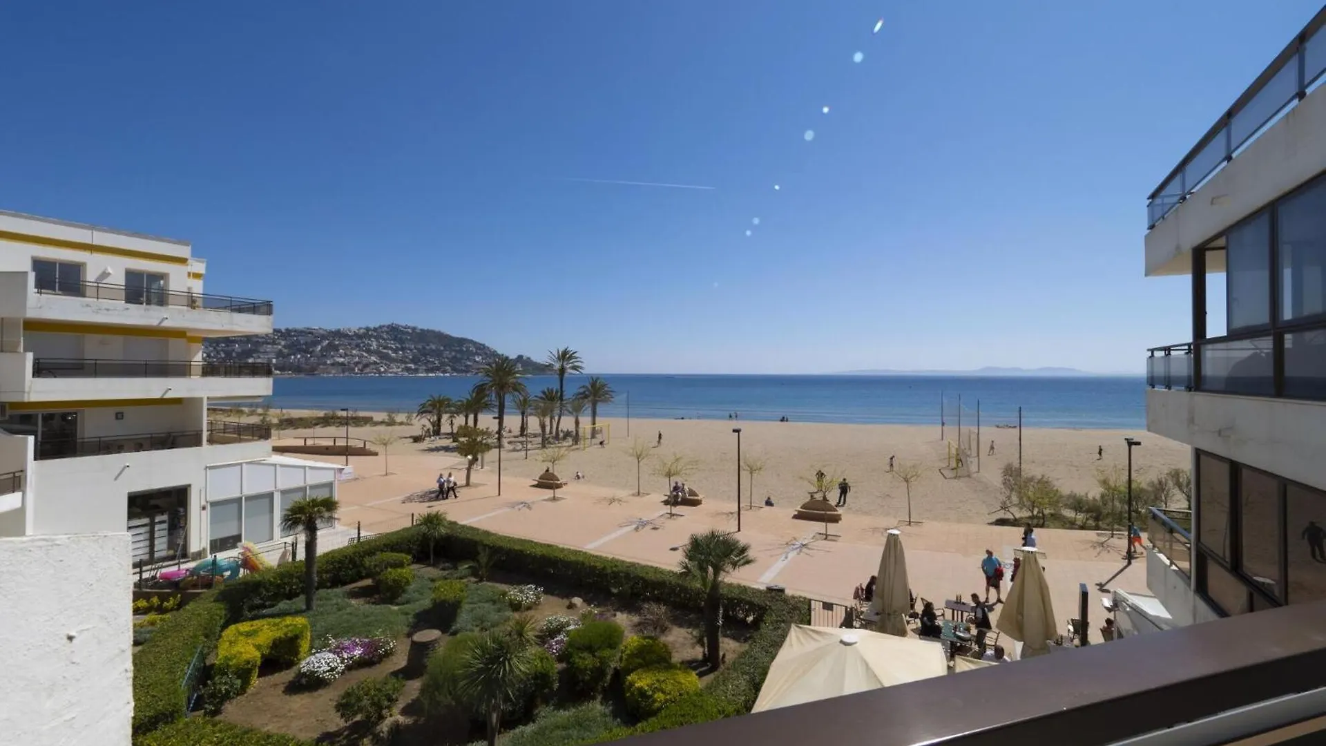 Erstaunliche Wohnung Direkt Am Meer In Roses Inmosantos Oasis B7
